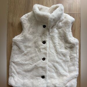 Hannah Anderson cozy kids vest